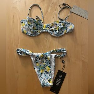 Blackbough Underwire Top and Ruched Lemon Bikini